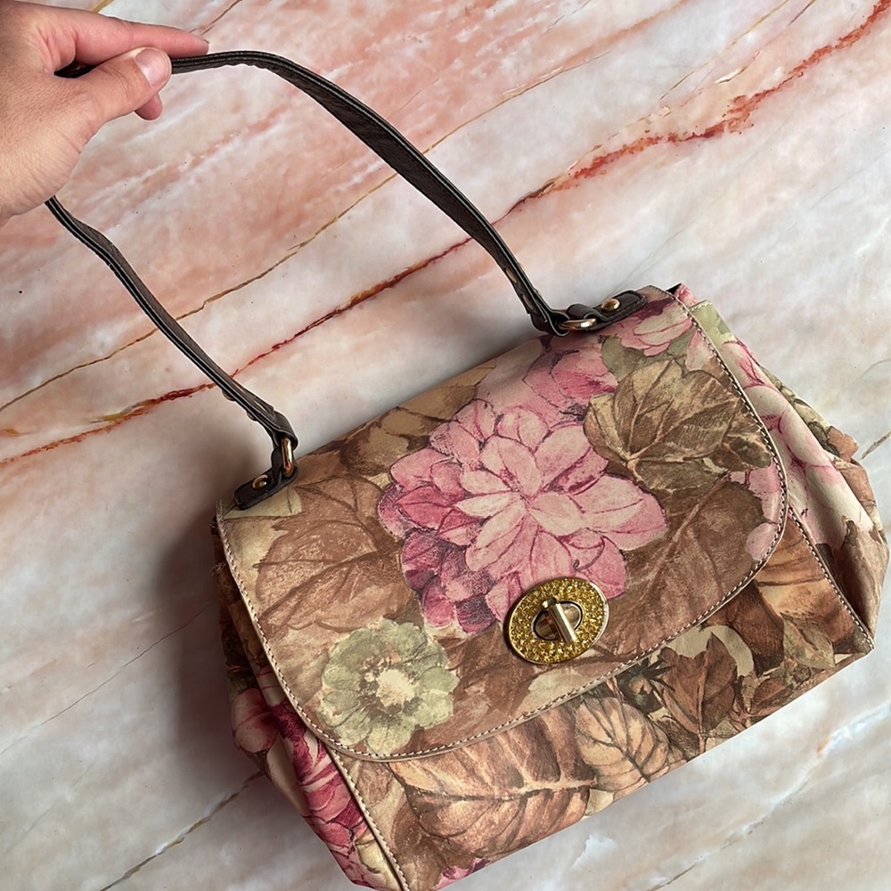 PEPPERMINT | Floral leather shoulder tote bag - Picture 9 of 9